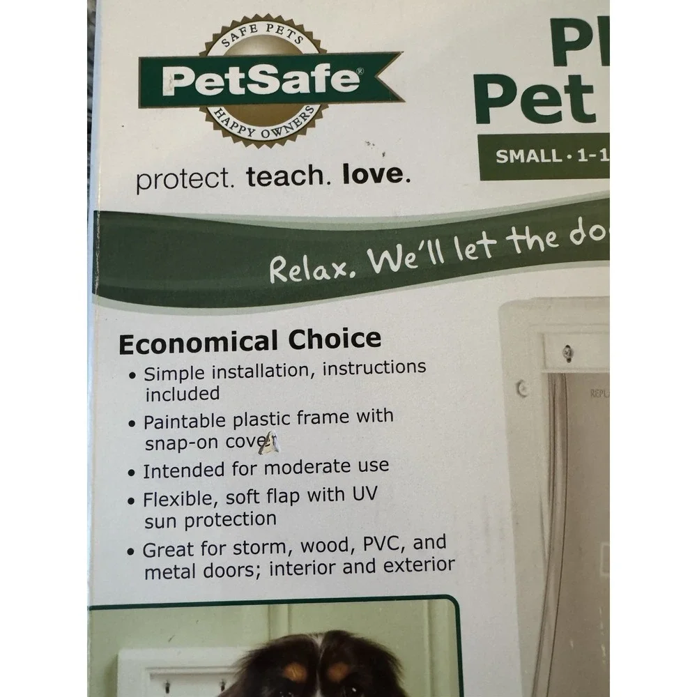 PetSafe Small Plastic Pet Door with UV Protection